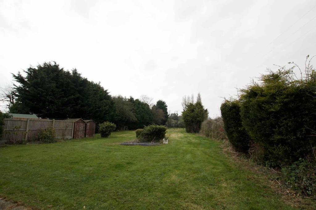 Spacious 5 Bed In The Countryside, Close To Frinton-On-Sea Kirby Cross ภายนอก รูปภาพ