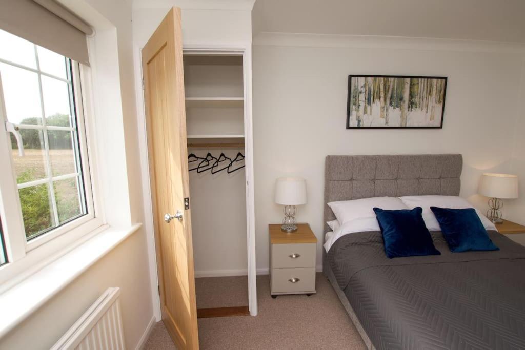 Spacious 5 Bed In The Countryside, Close To Frinton-On-Sea Kirby Cross ภายนอก รูปภาพ