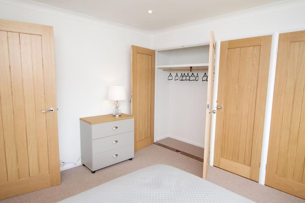 Spacious 5 Bed In The Countryside, Close To Frinton-On-Sea Kirby Cross ภายนอก รูปภาพ