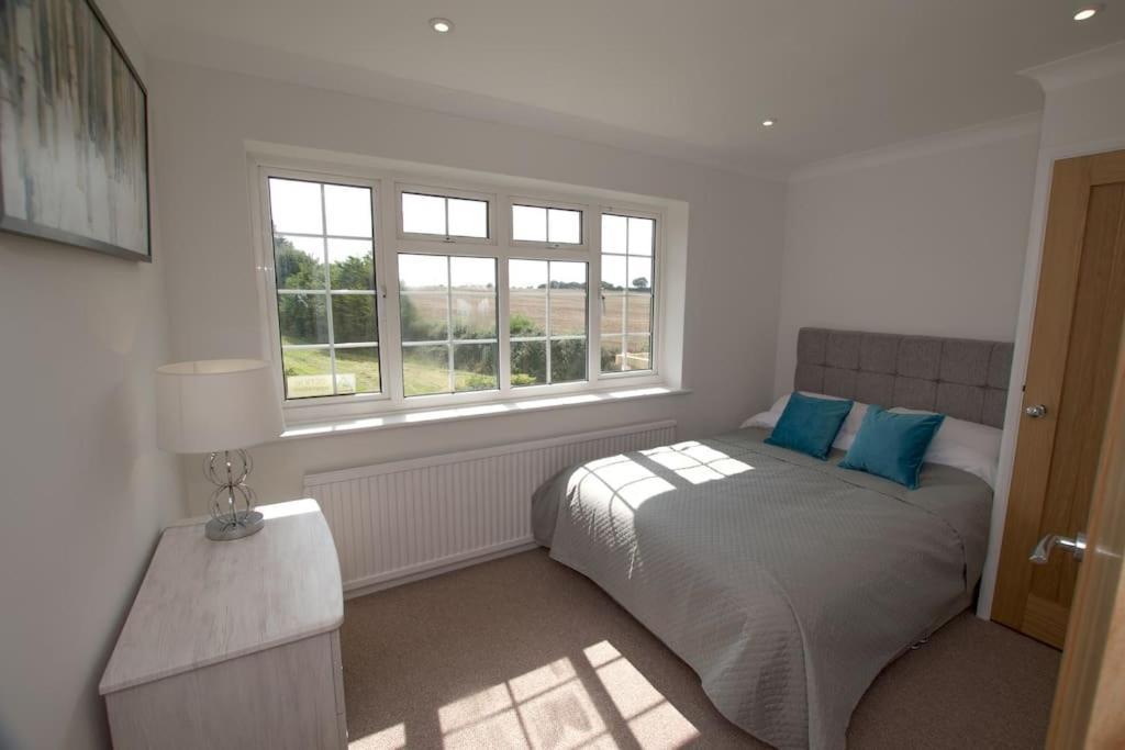 Spacious 5 Bed In The Countryside, Close To Frinton-On-Sea Kirby Cross ภายนอก รูปภาพ
